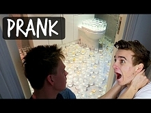 PAINFUL BATHROOM PRANK ON ROOMMATE