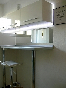 Kuchnia w bieli i szarości- więcej kliknij w zdjęcie