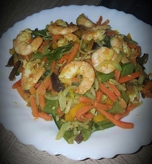 krewetki z curry z warzywami <3