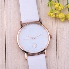 Zegarek z serduszkiem - bie...