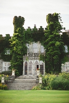 Luttrellstown Castle,Irlandia. Tu w 1999 roku ślub wzięli Victoria i David Beckham