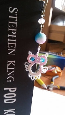 Sowa wykonana metodą frywolitki! Zapraszam na Facebooka, gdzie znajdziecie więcej wzorów i kolorów :)