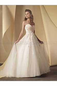 Alfred Angelo Wedding Dresses - Style 2452