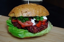 Burger buraczany- wegetariański pomysł na obiad