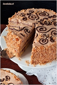 Tort orzechowy ilovebake.pl