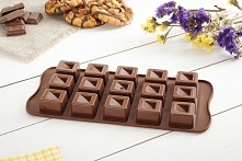 Forma silikonowa do 15 czekoladek SILIKOMART CUBO