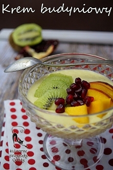 Krem budyniowy z owocami