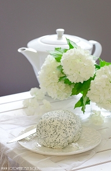 Kremowy serek ziołowy z jog...