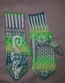Ręcznie wykonane rękawiczki na drutach.
100 % wełna.
Zapraszam na moją nowo powstałą stronę na fb Robótki ręczne Manci.