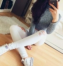 i jak się podoba moja stylówka na dziś??? ^-^