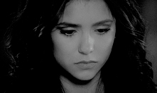 “Kat + demon eyes” 
Nawet pasują jej