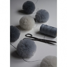 Girlanda z pomponów dostępna na liliko.pl