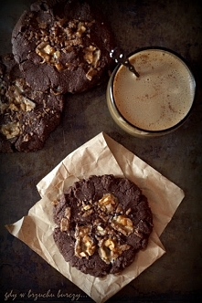 Ciastka z czekoladą i orzechami