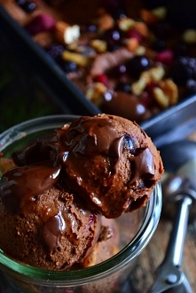 CZEKOLADOWE LODY Z BATATÓW I DAKTYLI