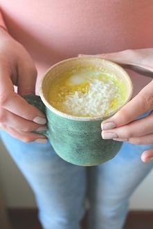 bananowa owsianka z kurkumą (przepis po kliknięciu w zdjęcie)