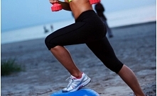 ĆWICZENIA Z PIŁKĄ BOSU UJĘDRNIAJĄ POŚLADKI ! ❤️

Trening z pół piłką bosu to nie tylko proste ćwiczenia na nogi i ramiona. Bosu wykorzystuje się na różne partie ciała, w tym na ...