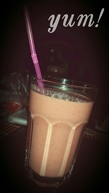 Koktajl truskawkowy idealny na kolację :)