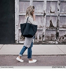 poszukuje takiej torebki , może wiecie gdzie moge taka dostać ? :)