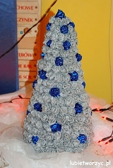 Choinka z różyczek origami ...