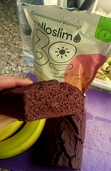 ciacho fasolowe? Bardzo proszę! Mięciutkie, czekoladowe, słodkie i przede wszystkim zdrowe!
Przepis na Fanpage'u Fit Freak - link w komentarzu :)