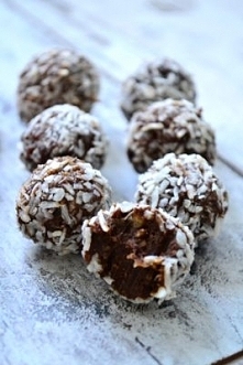 Daktyloweo-orzechowe trufle...