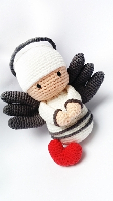 Własnoręcznie wykonany aniołek :) Można zamawiać na fb: Nessing handmade