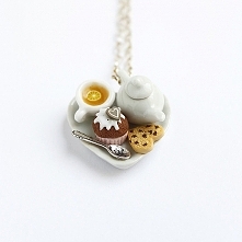 Tea Time z serduszkami wisior