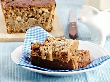 Przepyszny chlebek owsiany z jabłkami i musem śliwkowym