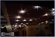 oświetlenie sufitowe korytarza dekoracje w przedpokoju e-technologia

e-technologia.pl