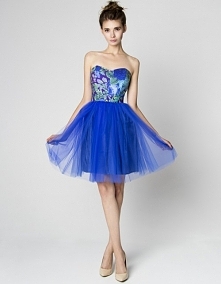 Witajcie. Chciałabym prosić o pomoc. Za miesiąc ma 18stkę. Potrzebuję na tą że okazje sukienki. Znacie jakieś ciekawe strony internetowe, polecacie jakieś sklepy?