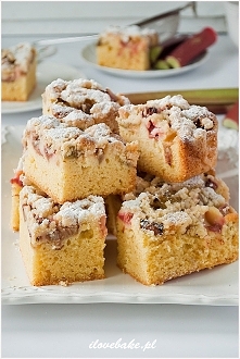 Ciasto z rabarbarem i kruszonką - ilovebake.pl