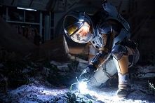 Marsjanin
Na przekór współczesnemu kinu science fiction, które raczy nas posępnymi wizjami postępu technologicznego, autor "Prometeusza" nakręcił dowcipny film w duchu...