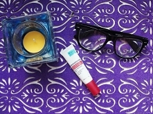 Jeśli szukacie taniego i dobrego kremu pod oczy, to zerknijcie na post o kremie za 7zł ;)

xkasia.blogspot.com