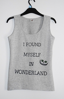 Napis wykonany specjalnymi farbami do tkanin :)