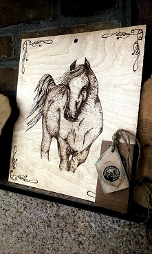 Obraz na sklejce wypalany ręcznie.