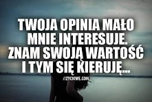 Te krytyczne opinie.