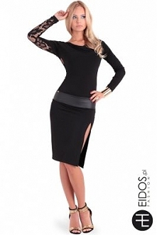 Sukienka wykonana z materiału typu Super Jersey i z Black koronki. Czarny pas na biodrach. Dekolt luźny odsłania ramiona.

Sklep Allettante.pl