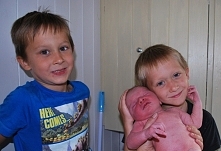 Teoś z braćmi.
Kuba i Filip