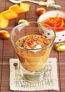 Koktajl z mango, pomarańczy i ananasa