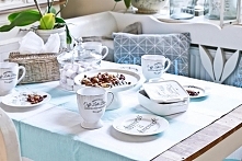dekoracja stołu w kuchni - w stylu Hampton -  artykuły z Bellemaison