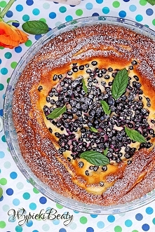 Tarta drożdżowa z jagodami