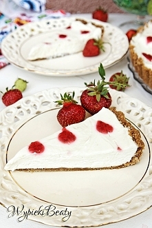Tarta twarogowa bez pieczenia