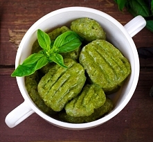 Bazyliowe gnocchi

Składnik...