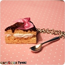 Duże ciacho z łyżeczką