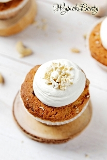 Babeczki blondie z białą czekoladą