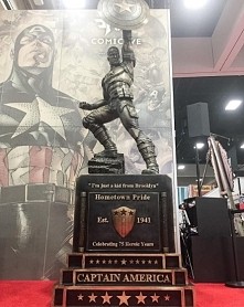 Statuetka z Kapitanem.