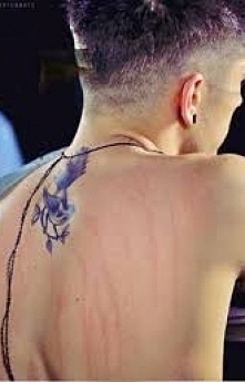 Zapraszam na moje opowiadanie miłośników czytania. To są moje początki więc po pierwszym rozdziale nic nie wyniknie także zapraszam do śledzenia mnie i moich bohaterów. Będzie m...