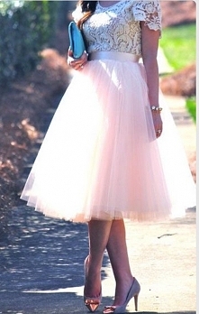 tiulowa spódnica
