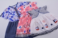 Nowa dostawa - sukienki dla dziewczynek w różnym wieku. Zobacz.