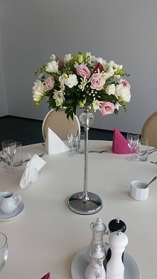 Małopolska/Podkarpacie
Szanowni Państwo,

Zajmujemy się oprawą florystyczną oraz wykonaniem wyjątkowych dekoracji na wyjątkowe chwile.

Dzieląc się naszym wieloletnim doświadcze...